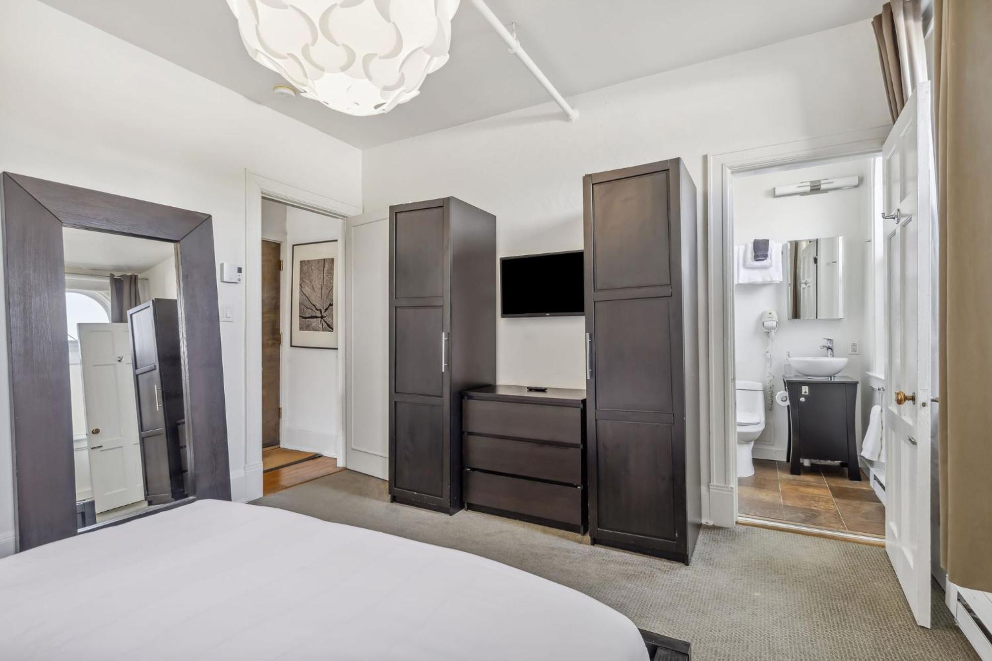 The Haus On Mirror Lake Lake Placid Quarto foto