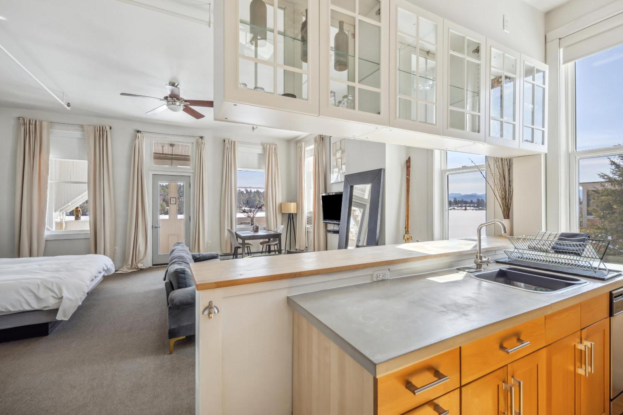 The Haus On Mirror Lake Lake Placid Quarto foto